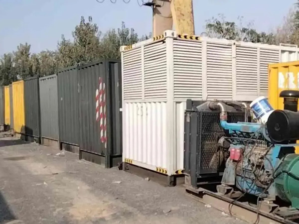 永定200KW柴油发电机机组每小时油耗是多少？